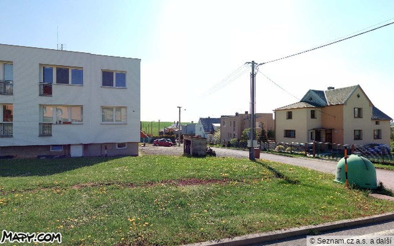 Pohled z ulice — Mapy.com