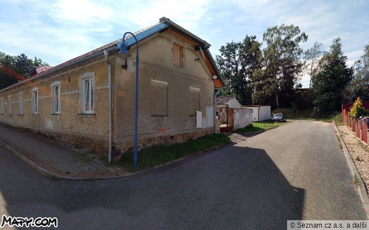 Pohled z ulice — Mapy.com