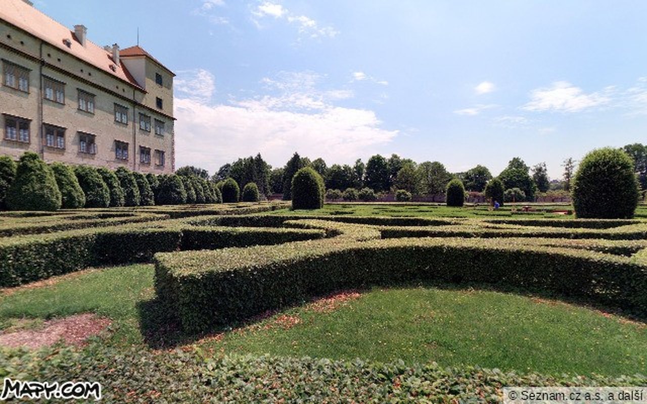 Pohled z ulice — Mapy.com