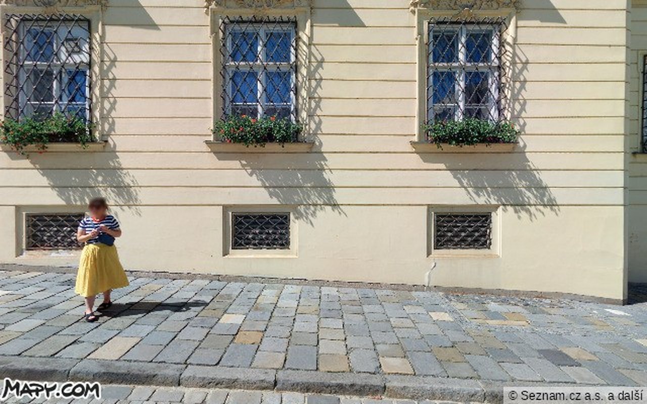 Pohled z ulice — Mapy.com