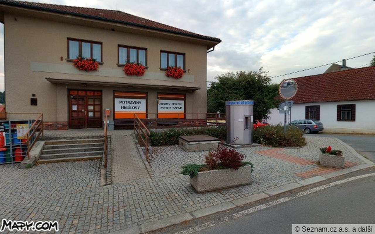 Pohled z ulice — Mapy.com