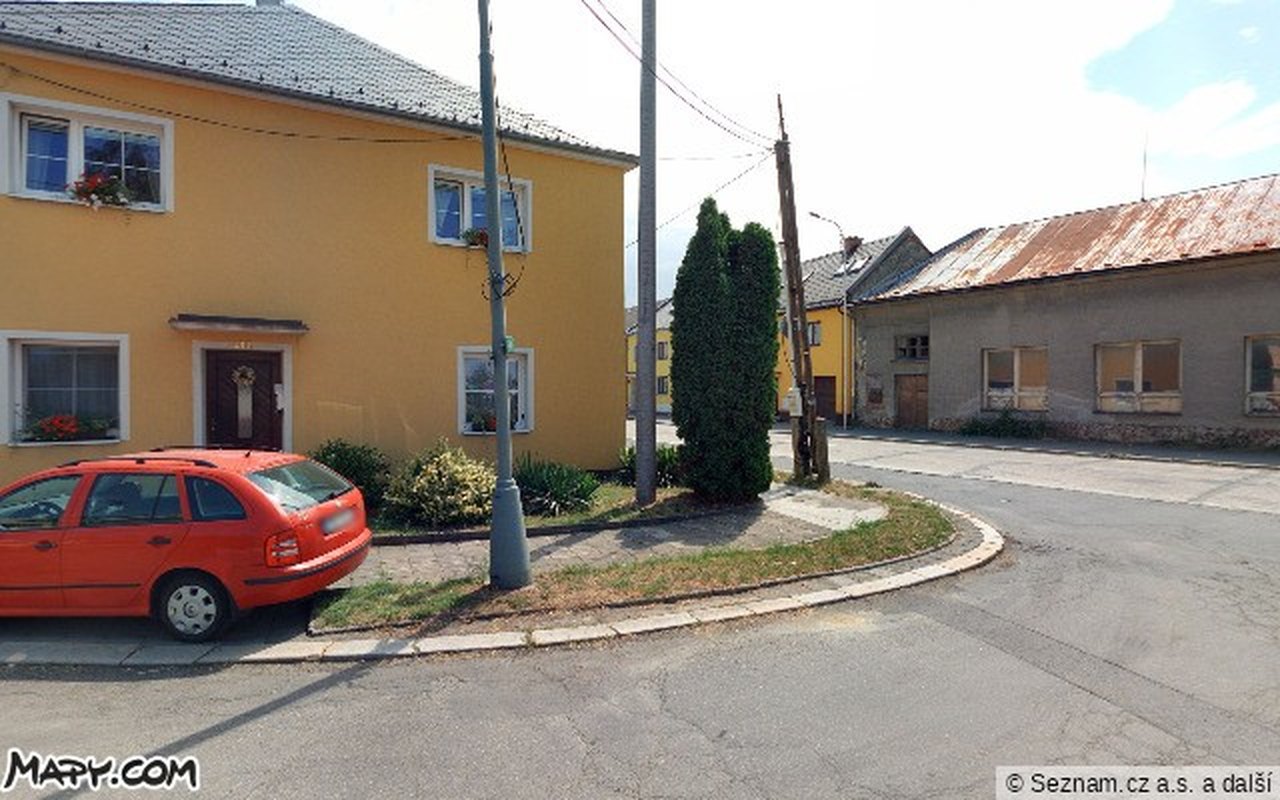 Pohled z ulice — Mapy.com